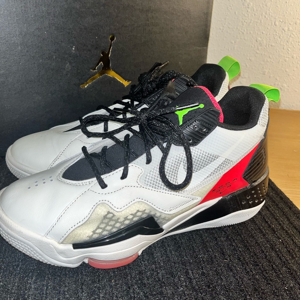 Jordan Zooms - Picture 6 of 6